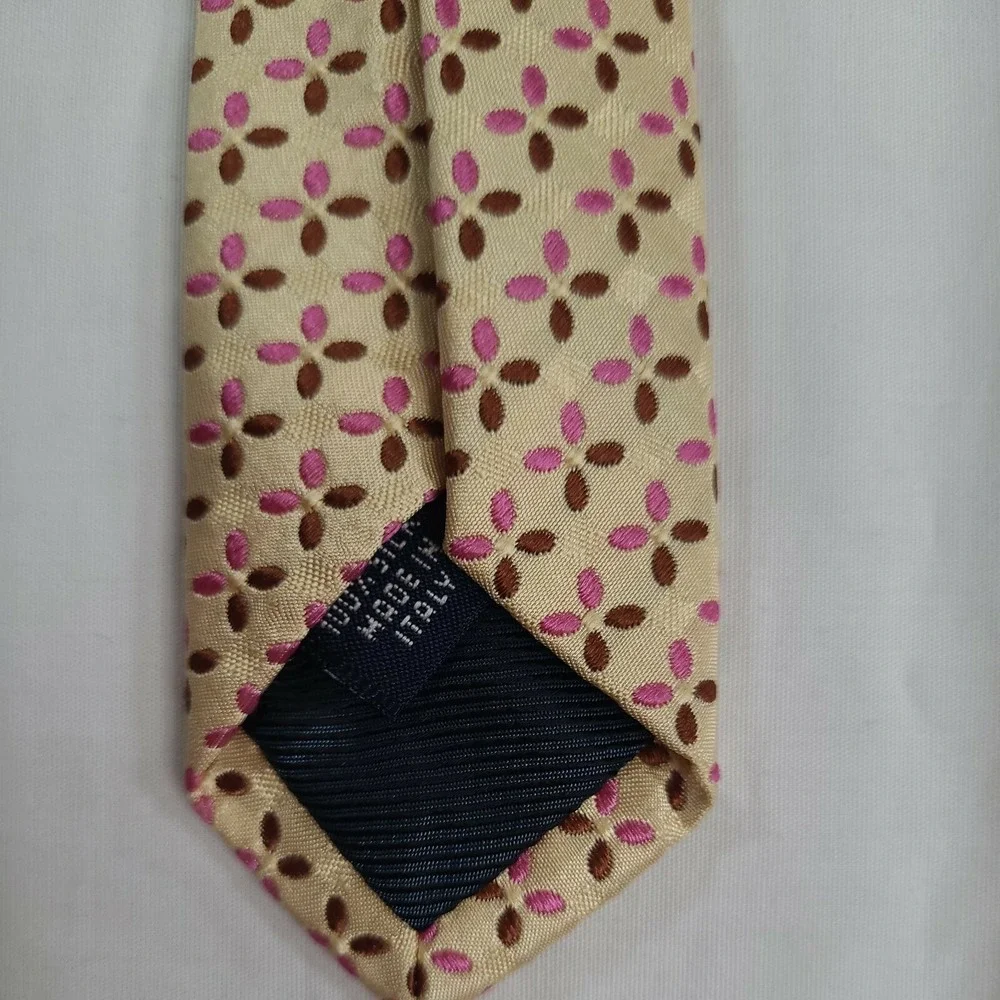J. Crew 100% Silk Neck Tie Men's Made In Italy Cream Pink Brown Geometric Design
